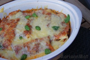 Cannelloni med Kjøtt, Spinat og Tomatsaus 